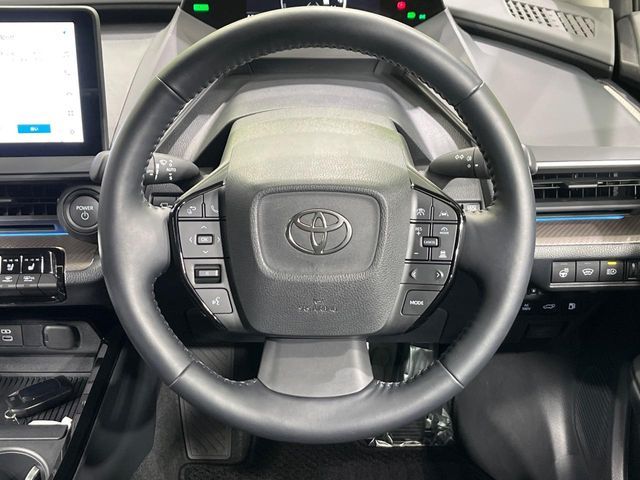 TOYOTA PRIUS 4WD 2025