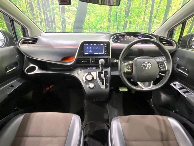 TOYOTA SIENTA HYBRID 2019
