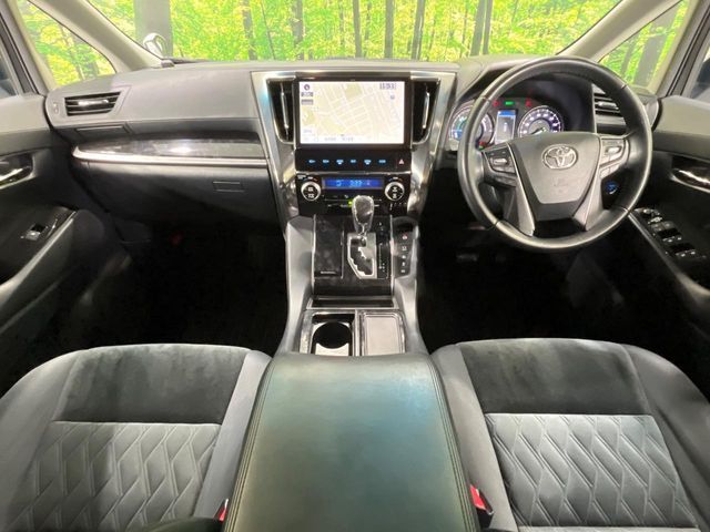 TOYOTA ALPHARD hybrid 4WD 2019