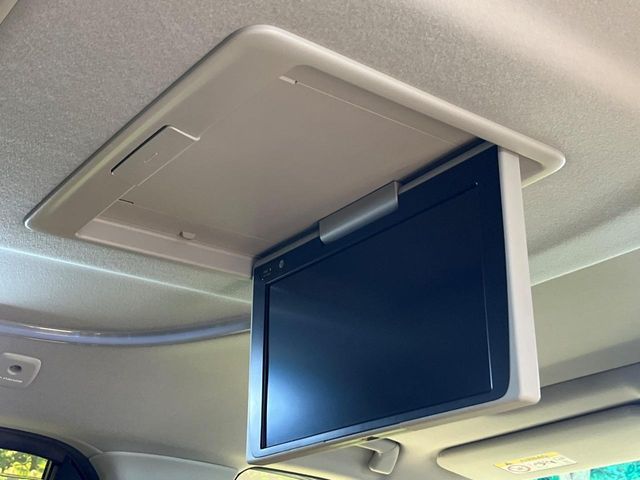 TOYOTA ALPHARD hybrid 4WD 2019