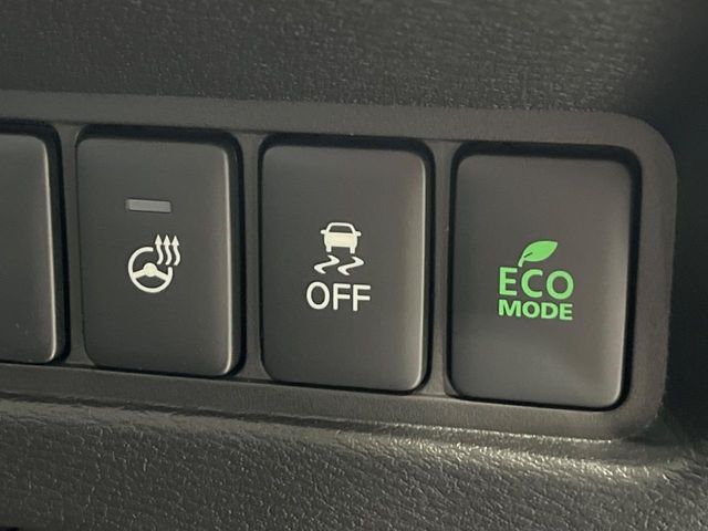 MITSUBISHI DELICA D:5 4WD 2025