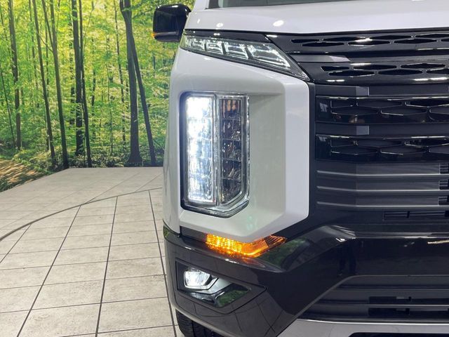 MITSUBISHI DELICA D:5 4WD 2025