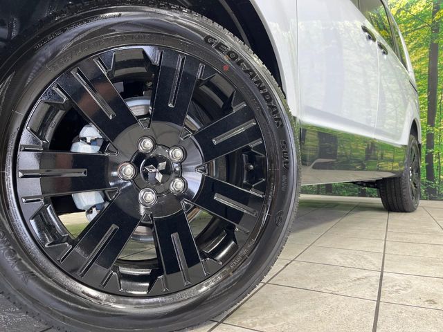 MITSUBISHI DELICA D:5 4WD 2025