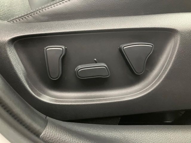 TOYOTA YARIS CROSS 2024