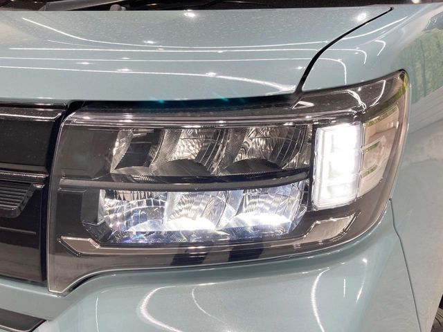 DAIHATSU TANTO FAN CROSS 2023