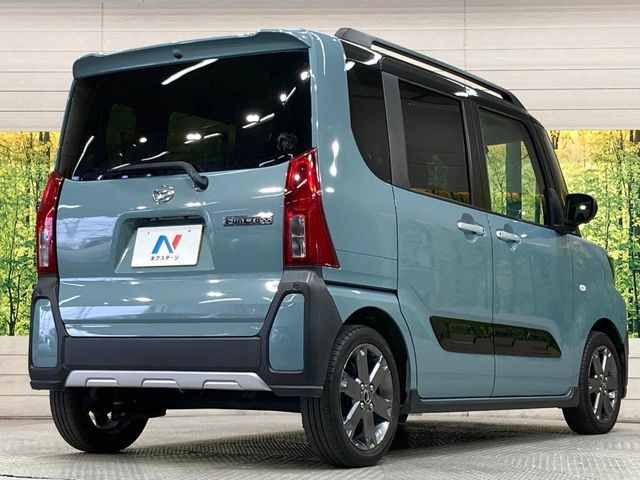 DAIHATSU TANTO FAN CROSS 2023