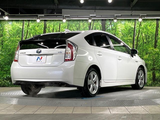 TOYOTA PRIUS 2012