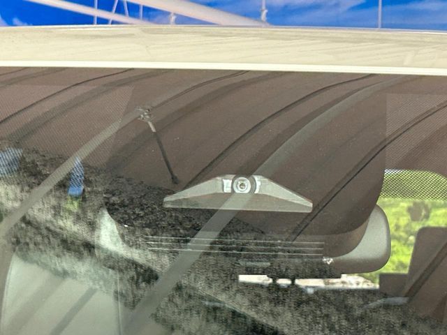 TOYOTA VOXY HYBRID 2025