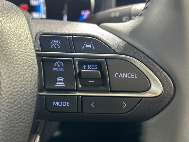 TOYOTA VOXY HYBRID 2025