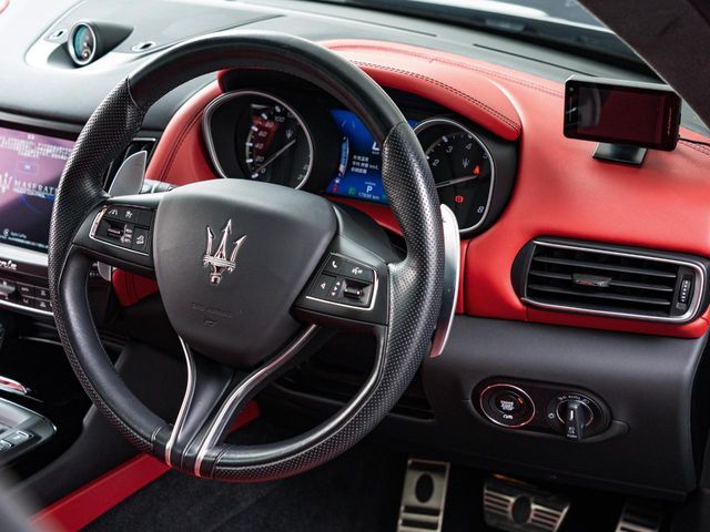 MASERATI MASERATI Levante 2021