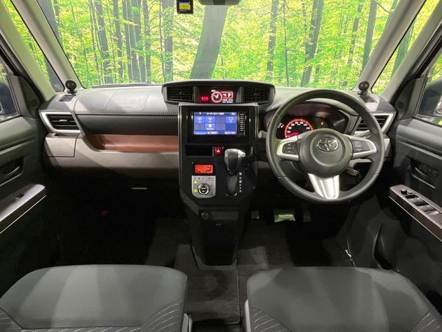 TOYOTA ROOMY 2019