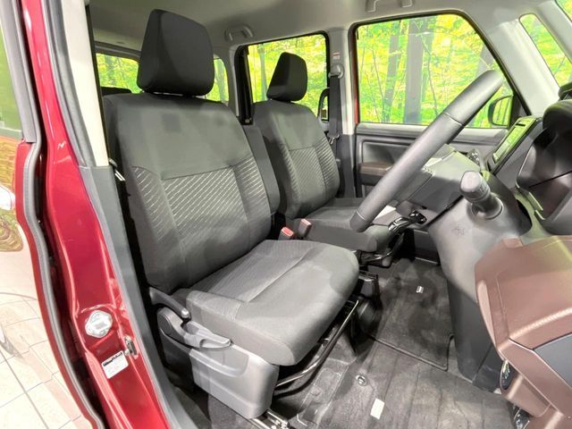 TOYOTA ROOMY 2019
