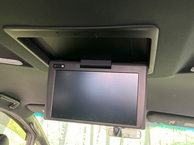 TOYOTA VELLFIRE 2017