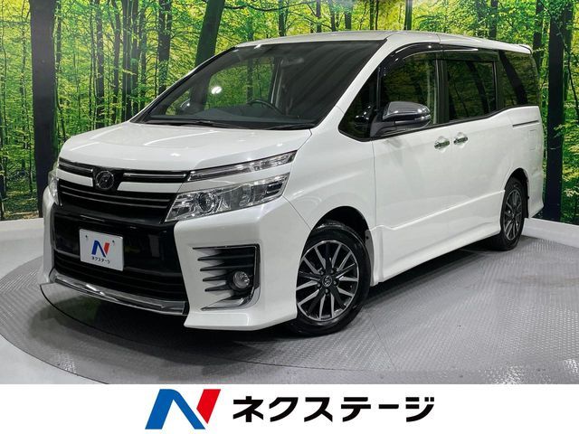 TOYOTA VOXY 2015