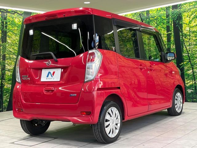 NISSAN DAYZ ROOX 2014