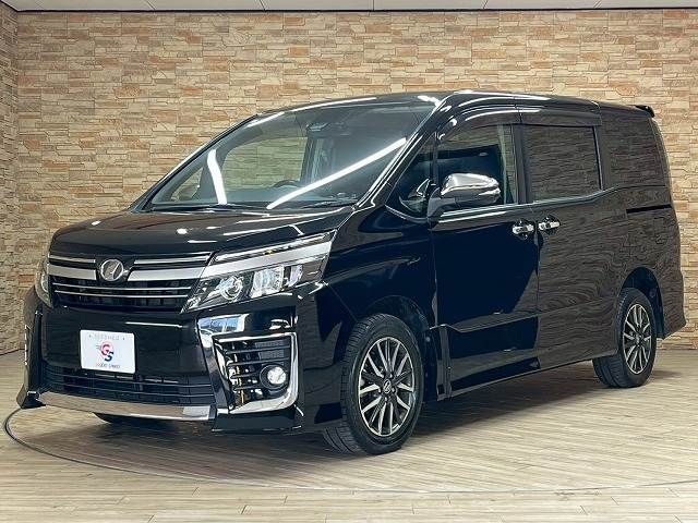 TOYOTA VOXY 4WD 2017