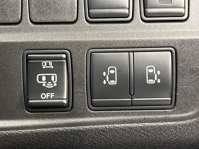 NISSAN SERENA  S-HYBRID 2017