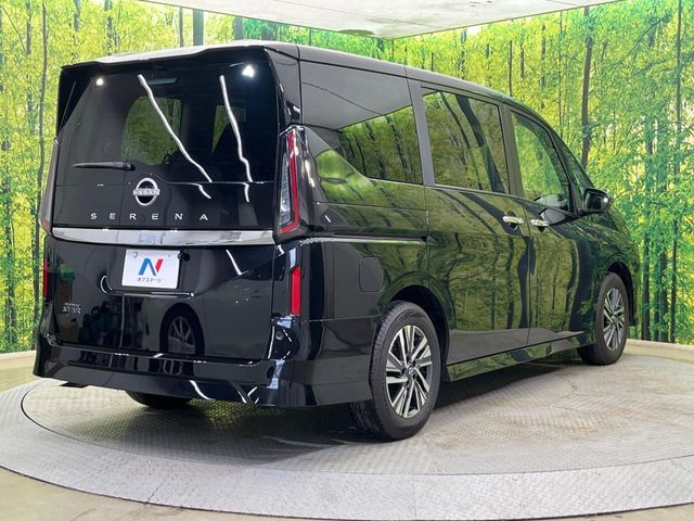 NISSAN SERENA  WG 2025