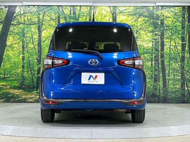 TOYOTA SIENTA 2015