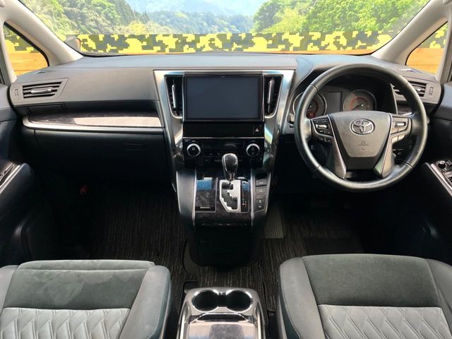 TOYOTA VELLFIRE 2018