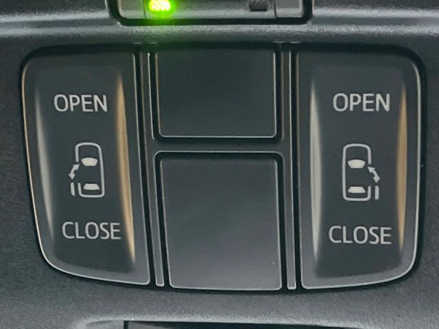 TOYOTA VELLFIRE 2018