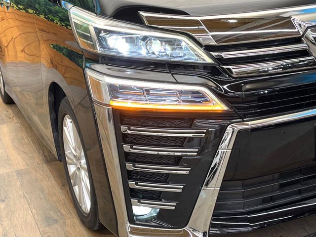 TOYOTA VELLFIRE 2018