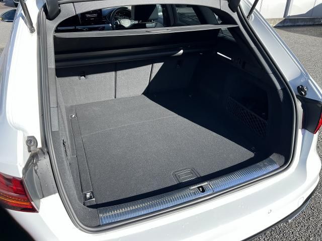 AUDI AUDI A4 AVANT 2023