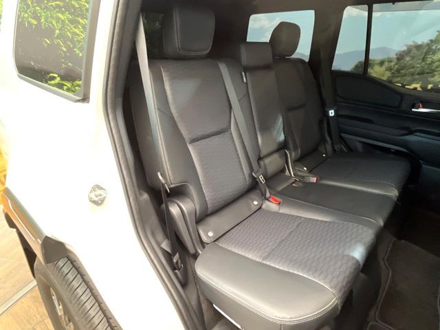 TOYOTA LANDCRUISER 250 2024