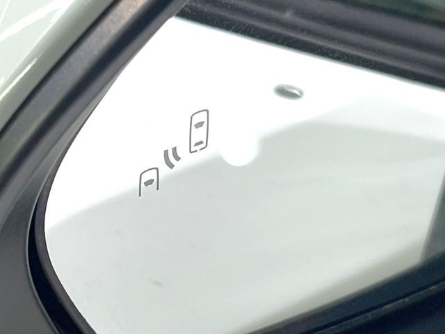 TOYOTA SIENTA HYBRID 2023