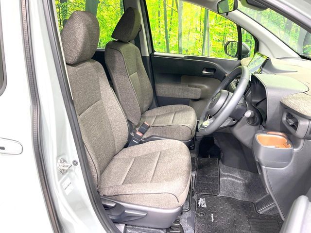 TOYOTA SIENTA HYBRID 2023