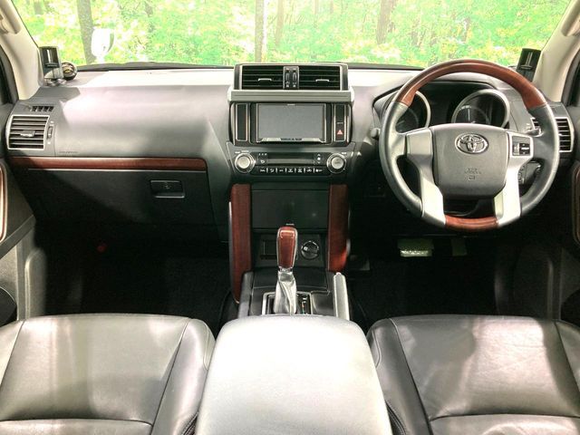 TOYOTA LANDCRUISER PRADO 2016