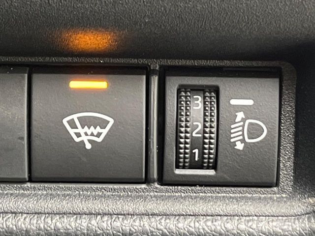 TOYOTA SIENTA HYBRID 2024