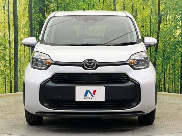 TOYOTA SIENTA HYBRID 2024