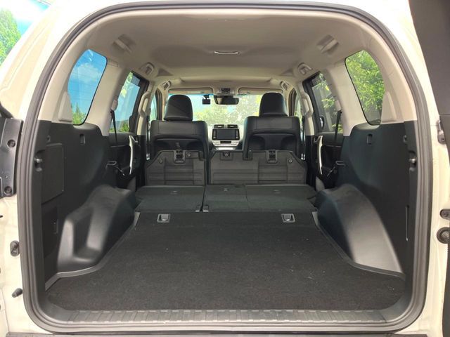 TOYOTA LANDCRUISER PRADO 2022