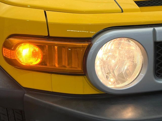 TOYOTA FJ CRUISER 4WD 2011