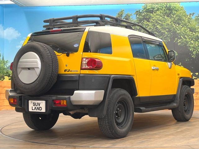 TOYOTA FJ CRUISER 4WD 2011