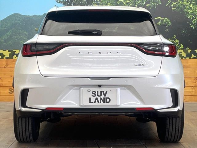 TOYOTA LEXUS LBX 2025
