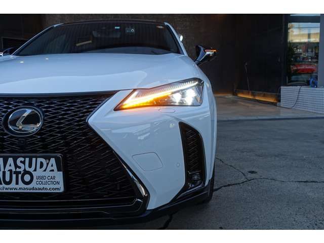 TOYOTA LEXUS UX200 2023