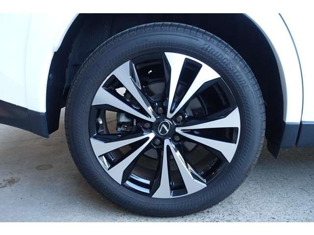 TOYOTA LEXUS UX200 2023