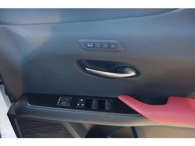 TOYOTA LEXUS UX200 2023