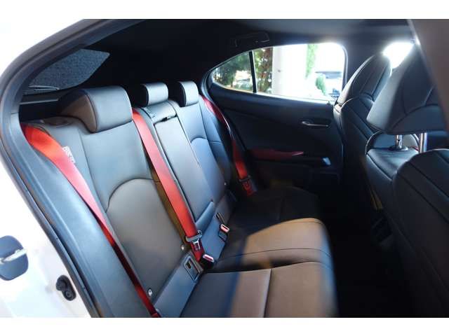 TOYOTA LEXUS UX200 2023