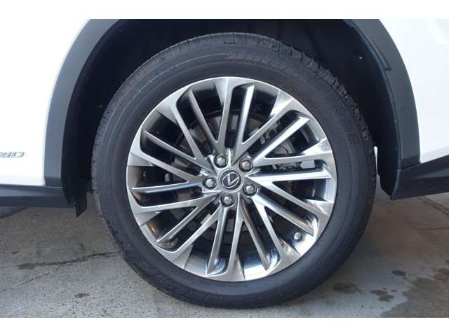 TOYOTA LEXUS RX450h AWD 2022