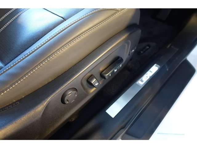 TOYOTA LEXUS RX450h AWD 2022