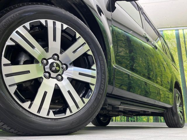 MITSUBISHI DELICA D:5 4WD 2023