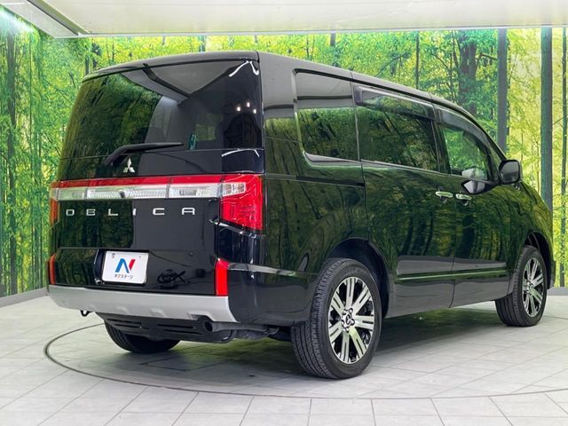 MITSUBISHI DELICA D:5 4WD 2023