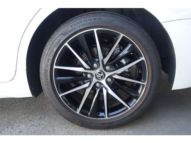 TOYOTA CAMRY HYBRID 2022