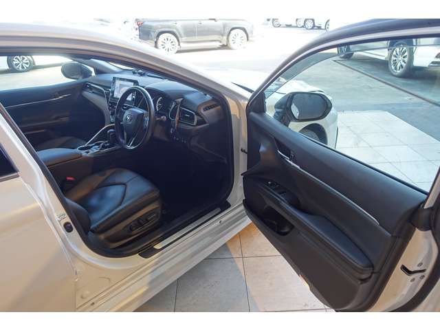 TOYOTA CAMRY HYBRID 2022