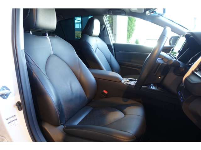 TOYOTA CAMRY HYBRID 2022