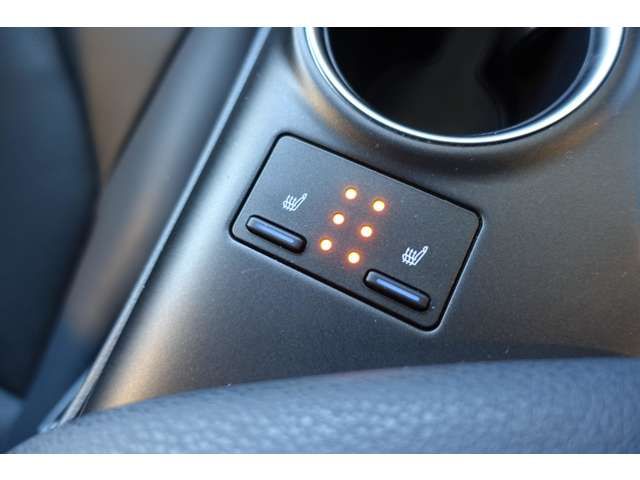 TOYOTA CAMRY HYBRID 2022