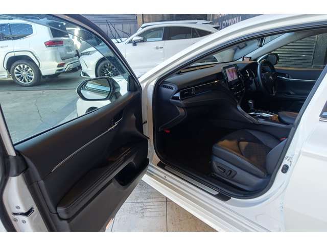 TOYOTA CAMRY HYBRID 2022